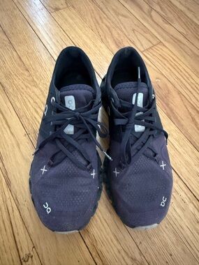 On Running Women’s Athletic Shoes in Black